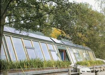 ‘Earthship’ in “Doepark Nooterhof”. Diverse duurzame bouwonderdelen gemaakt en toegeleverd.
